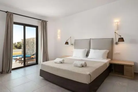 Terra Pietra Villas & Suites in Lardos, foto 3