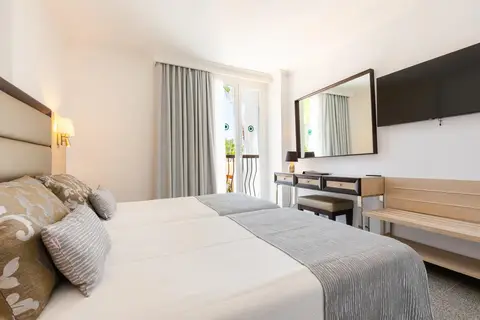S'Argamassa Palace Suite Hotel in Santa Eulària des Riu — foto 18