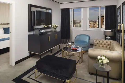 Melia Castilla in Madrid — foto 25