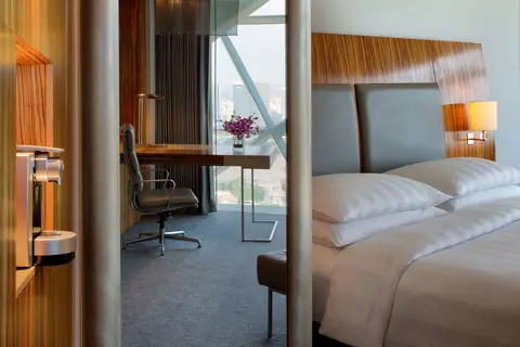 Andaz Capital Gate Abu Dhabi in Abu Dhabi — foto 13