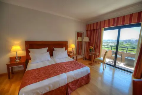 Radisson Blu Resort St. Julians in San Ġiljan — foto 20