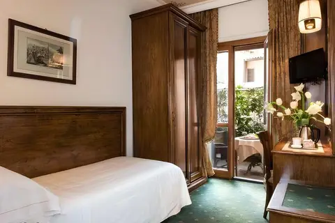 Adler Cavalieri in Florence, foto 13