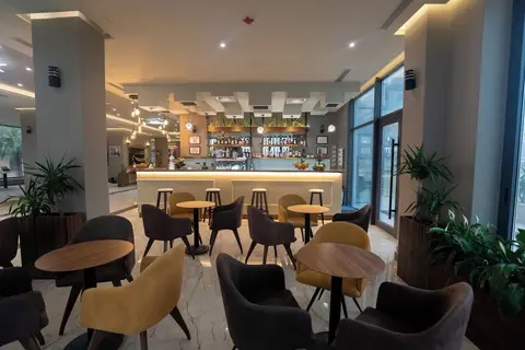Kraal Hotel in Vlora — foto 22