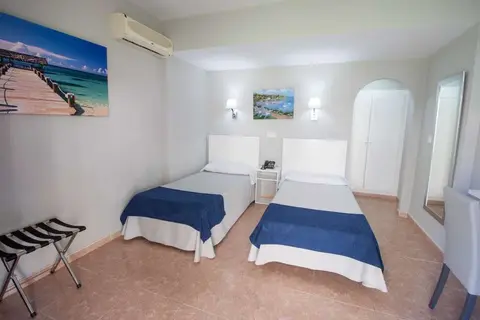 Hotel Los Jazmines in Torremolinos — foto 4