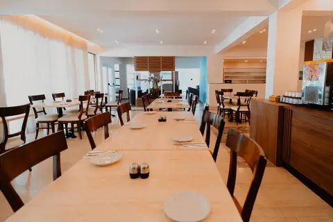 Penelope Beach Hotel in Παραλίμνι — foto 8