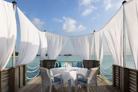 Anantara Dhigu Maldives Resort in Dhigufinolhu — foto 27