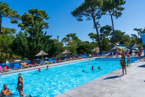 Camping Le Dauphin in Saint-Georges-de-Didonne