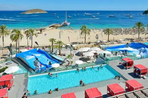 Innside by Melia Wave Calvia in Calvià