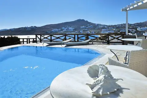 Deliades Hotel in Ornos