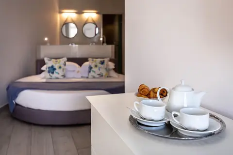 Mar 'n' Mar Crown Hotel and Suites in Δημοτική Ενότητα Θήρας — foto 25