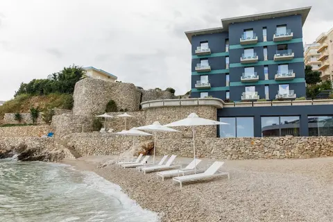 Buze Boutique Hotel in Saranda — foto 6