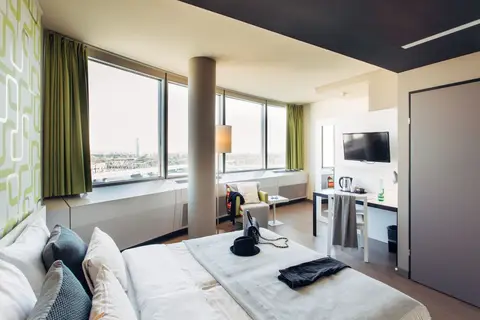 harry’s home Wien Millennium Tower in Wenen — foto 25