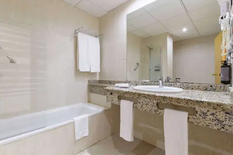Best Benalmadena in Benalmádena — foto 14