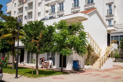 Diamma Resort in Golem — foto 8