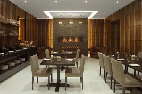 Radisson Blu Hotel Dubai Waterfront in Business Bay — foto 10