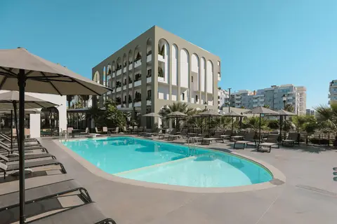 Flower Hotels & Resorts in Golem — foto 14