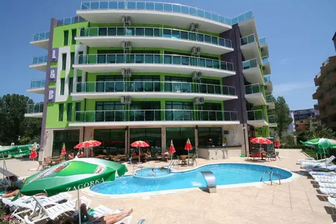 Hotel L&B in Несебър