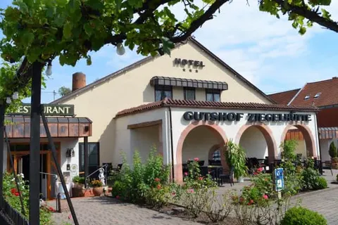 Gutshof Ziegelhütte foto 1