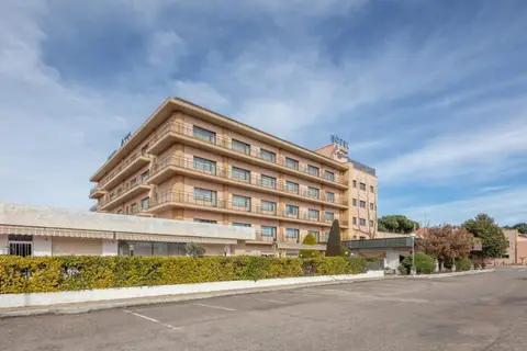 Hotel Crisol Regio in Santa Marta de Tormes — foto 19
