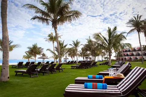 JA Beach Hotel in Palmito Pool Bar — foto 12