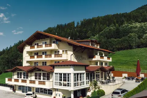 Alpen Royal in Jerzens