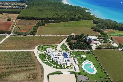 Tenuta Corallo & Wine Resort in Otranto