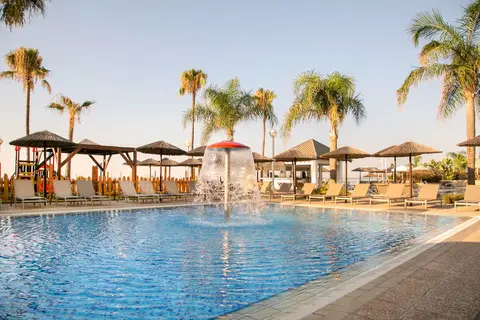 Atlantica Miramare Beach in Limassol — foto 10