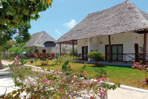 Reef & Beach Resort in Jambiani — foto 13