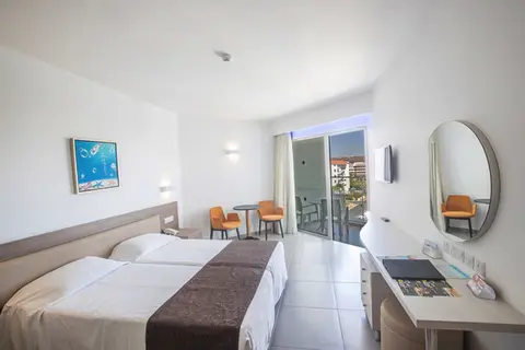 Vassos Nissi Plage Hotel in Ayia Napa — foto 7