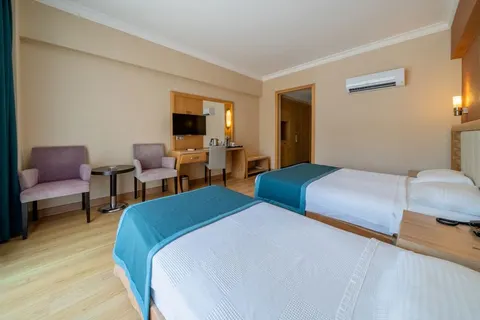 Pasa Beach in Marmaris — foto 12