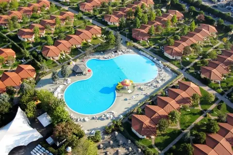 Camping Bella Italia in Peschiera del Garda — foto 13