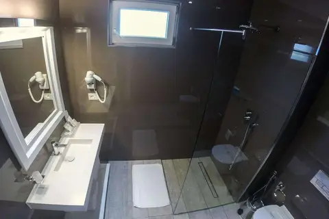 Demi Hotel in Sarandë — foto 22