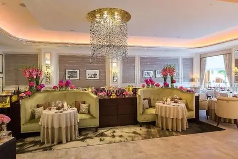 Fairmont Hotel Vier Jahreszeiten Hamburg in Hamburg — foto 18