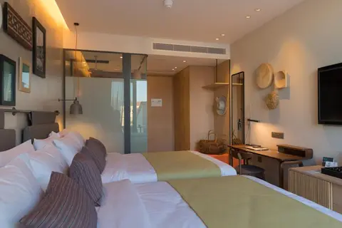 Hotel Indigo Larnaca in Larnaca — foto 20