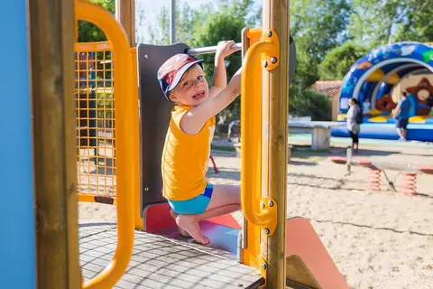 Camping L Étoile De Mer in Sérignan — foto 4