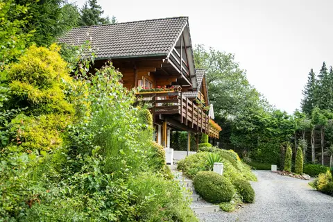 Arden Parks Petite Suisse in Manhay — foto 3