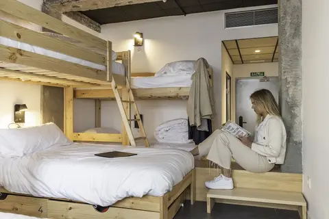 Ekoos Hostel in Bilbao — foto 21