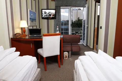 Bel Conti Hotel in Durres — foto 23