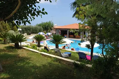 Sylvia in Chersonisos Municipal Unit, foto 8
