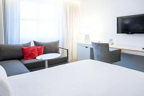 Novotel Firenze Nord Aeroporto in Sesto Fiorentino — foto 2