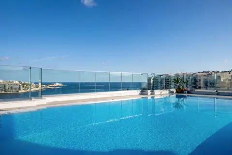 Plaza Hotel & Suites in Tas-Sliema