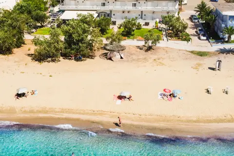 Possidona Beach in Γερακινή — foto 22