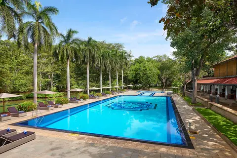 Cinnamon Lodge in Habarana