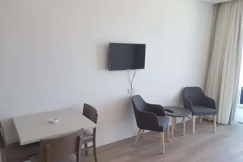 Melini Hotel Suites in Παραλίμνι — foto 16