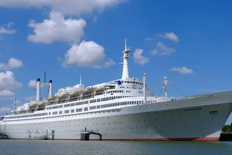ss Rotterdam in Rotterdam — foto 38