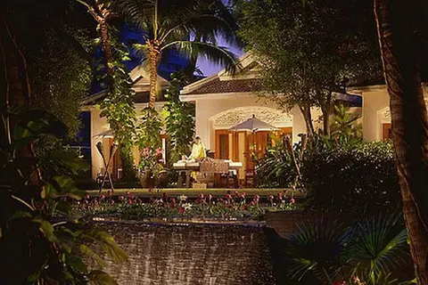 Anantara Siam Bangkok Hotel in Bangkok