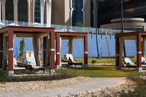 Bab Al Qasr in Abu Dhabi — foto 6