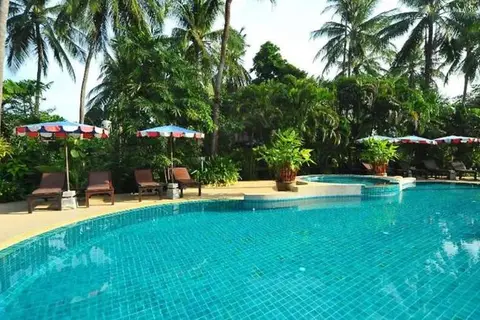 The Fair House Beach Resort in บ้านเฉวงน้อย — foto 2