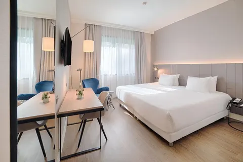 NH Roma Villa Carpegna foto 2