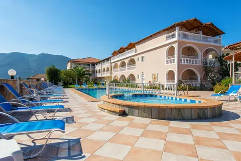 Hotel Plessas Palace in Alikanas — foto 9